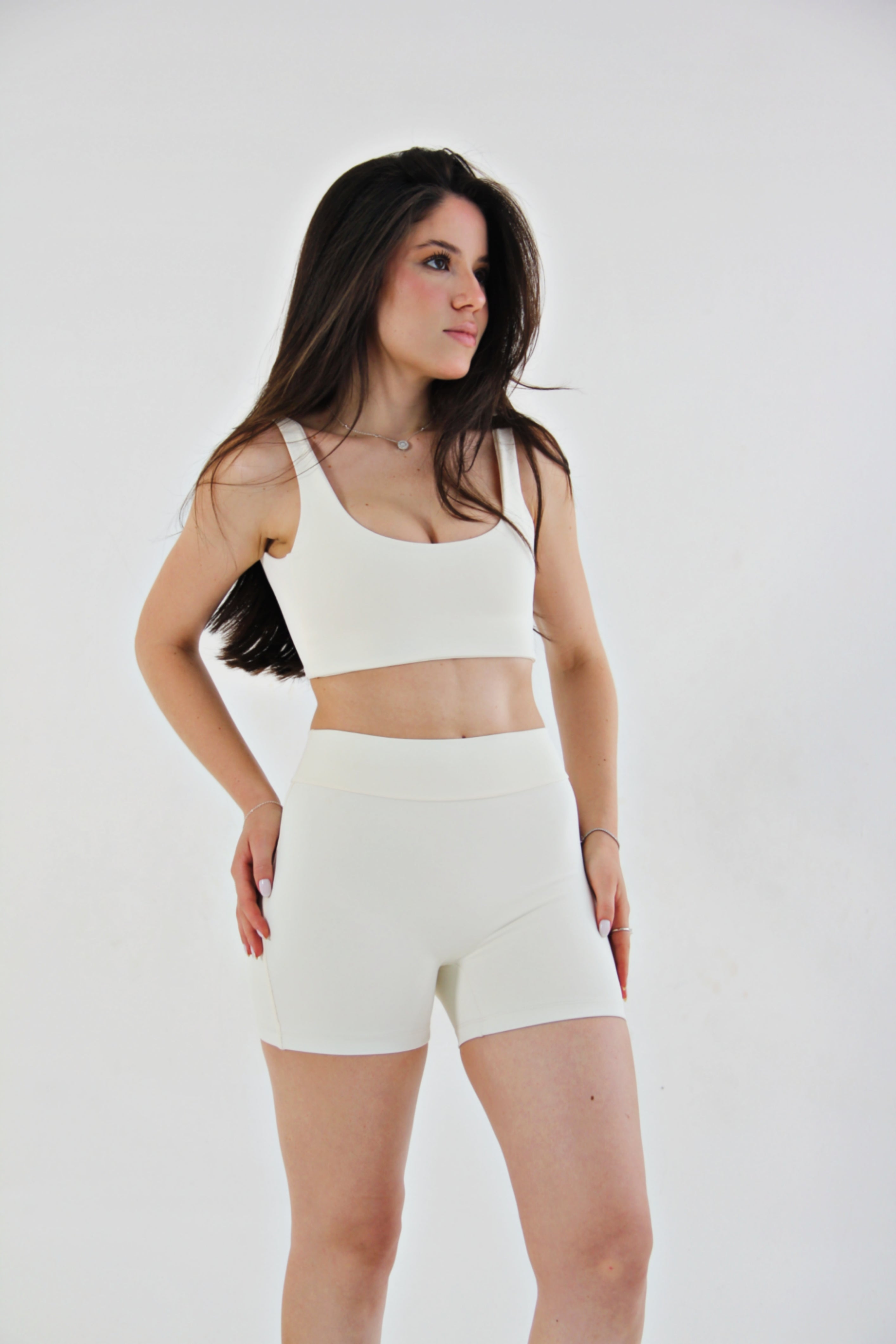 Short Bare Off White